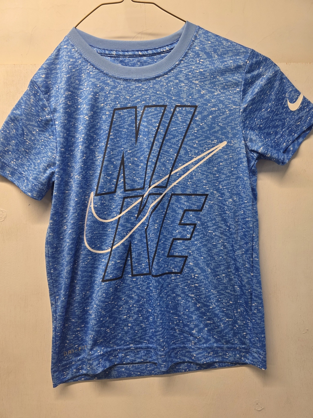 Nike Boys Size 7 Blue Speckled Dri-FIT Athletic T-Shirt Big Logo Swoosh Tee